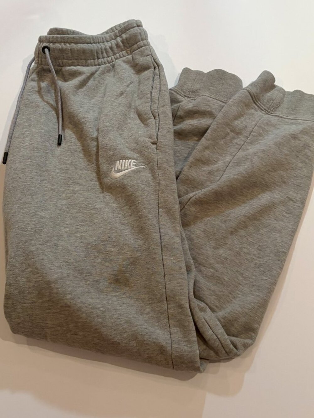 Nike Sportswear Gray Fleece Jogger Sweatpants Size Small